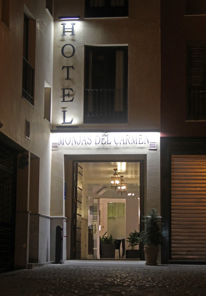 Hotel Monjas del Carmen (night photo)